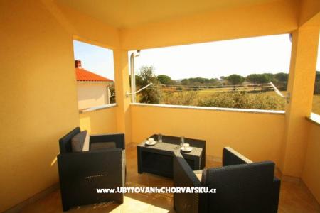 Apartman Zoran - Valbandon  foto 3