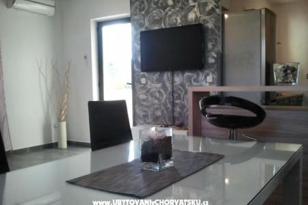 Apartmani Peroj 4**** foto 3
