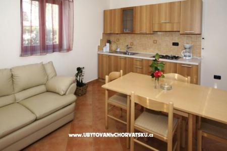 Apartmani PETRA foto 2