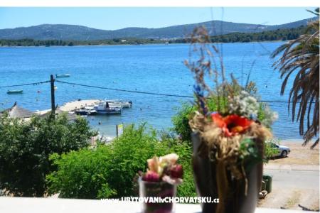 Apartmani Božo i Slavica foto 2