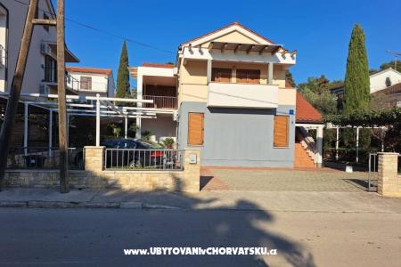 Apartmani Be-Bu-Mar Sv. Filip i Jakov Hrvatska