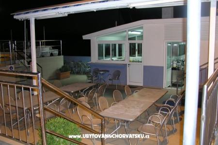 Aparthotel Pecić Gradac foto 3