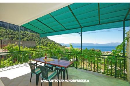 Apartmani i sobe Maslina foto 2