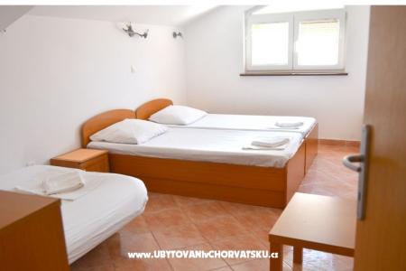 Apartmani Mirnna foto 4