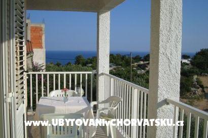 Apartmani i sobe Maslina foto 3