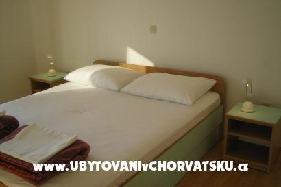 Apartmani i sobe Maslina foto 4