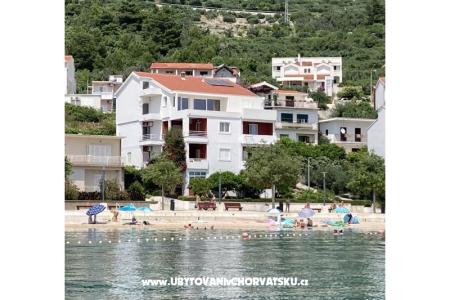 Apartmani Parun foto 2