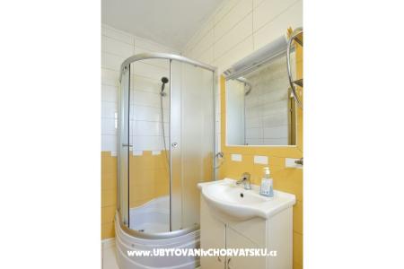 Apartmani Leona foto 4