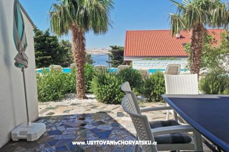 Apartmani Anita with Pool foto 5