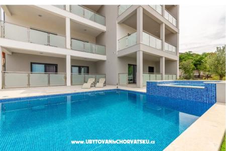 Villa Stella with Pool Karlobag Hrvatska