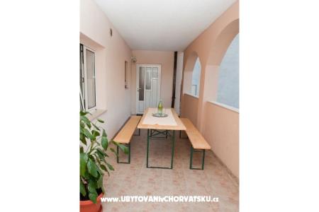 Apartmani Brnas foto 2