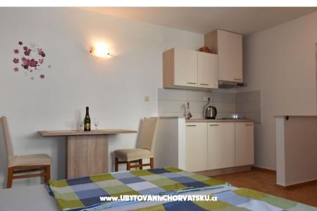 Apartmani Jelena foto 4