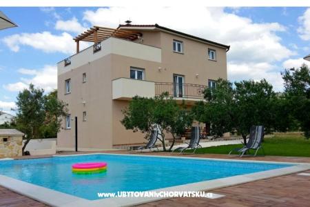 Apartmani Šimetin Kaštela Hrvatska