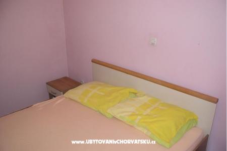 Apartmani Kastel Stari foto 4