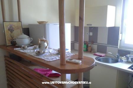 Apartmani Kastel Stari foto 5