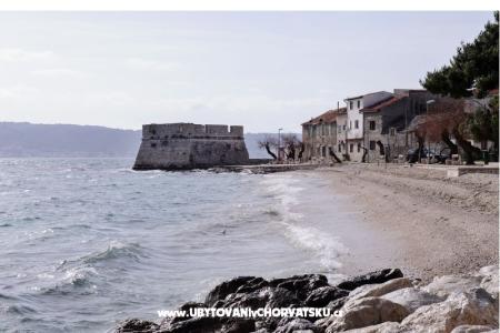Kamena kuća foto 2