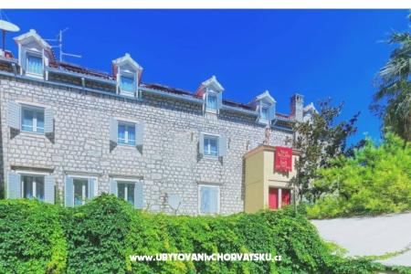 Villa Šoulavy by the beach Kaštela Hrvatska