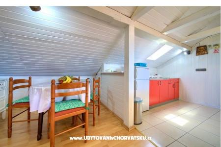Apartmani Stella Malinska Krk foto 4