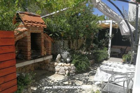 Studio Apartmani Cene foto 3