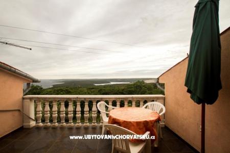 Apartmani Ana foto 2