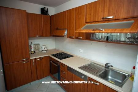 Apartmani Makarska foto 4