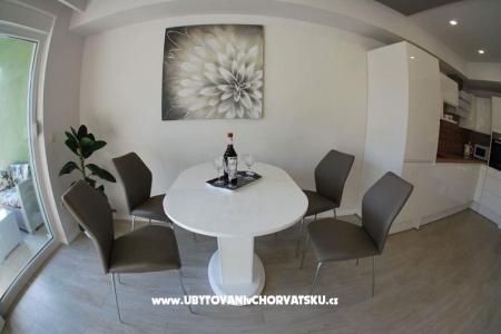 New Modern Apartman Matutu foto 2