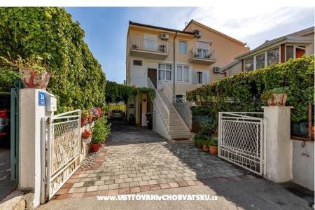 Rosalia Apartmani Makarska Hrvatska