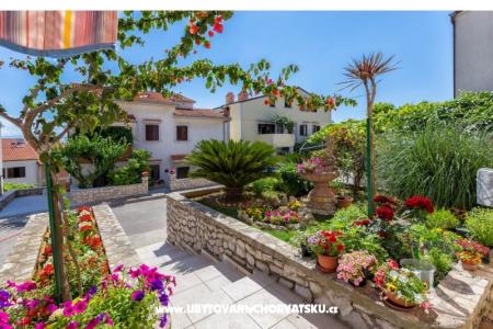 Apartmani Ola foto 2