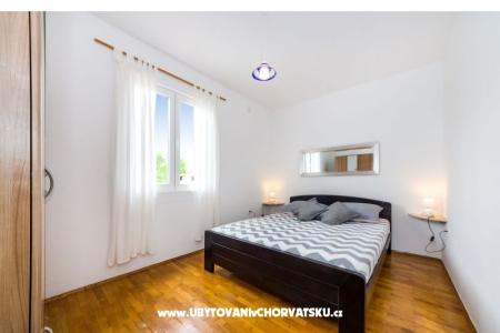 Apartmani Maia Lena foto 3