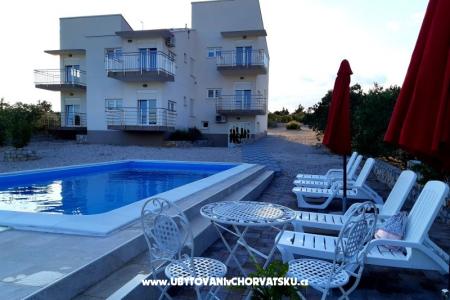 Apartmani AS sa bazenom foto 4
