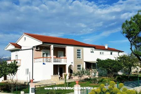 Apartmani Tomislav VRSI-NIN Nin - Zadar Hrvatska
