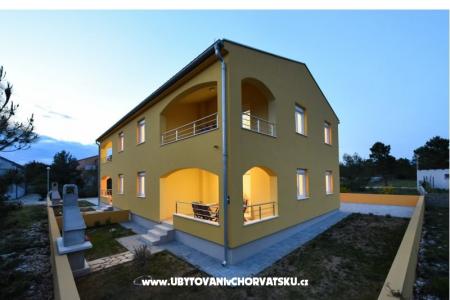 Apartmani Ana foto 2