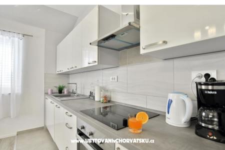 Apartmani Mica foto 3