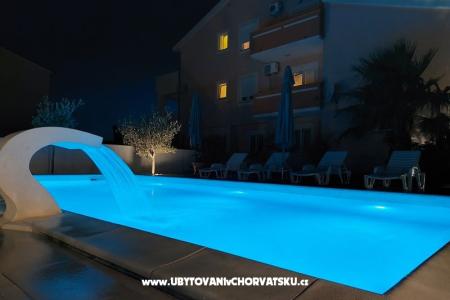 Apartmani Zeneral foto 3