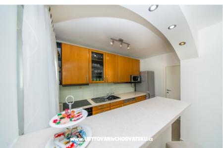 Apartmani  LUNI foto 5