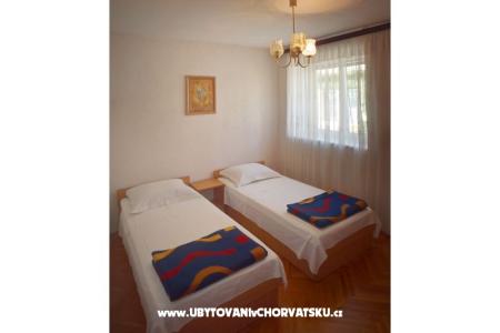 Apartmani LOLA foto 4