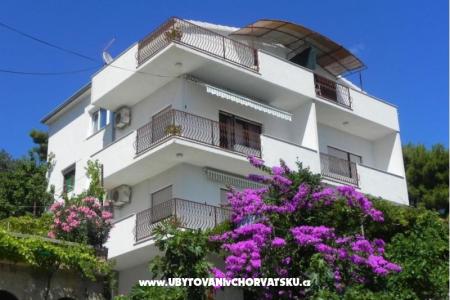 Apartmani Stanić  Omiš Hrvatska