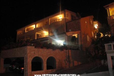 Pansion Radoslav Omiš Hrvatska