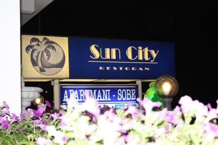 Sun City Apartmani foto 2