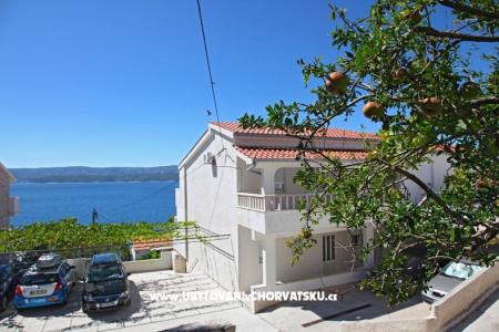 Villa Laura 50 m do mora Omiš Hrvatska