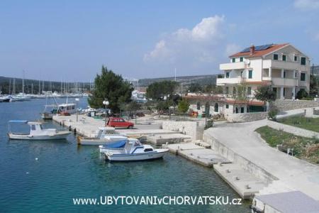 Apartmani Lovro Pag otok Pag Hrvatska