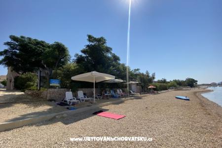 Apartmani FRANE otok Pag Hrvatska