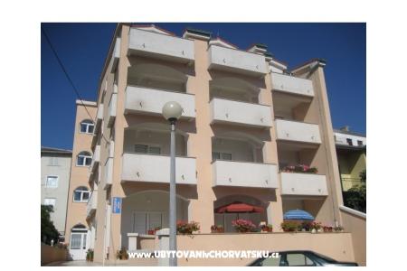 Apartmani Golija  otok Pag Hrvatska