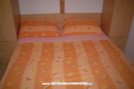 Apartmani IVA(iza kampa) foto 4