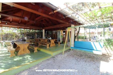 Apartmani Karas Mandre foto 5