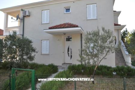 Apartmani Karmen foto 4