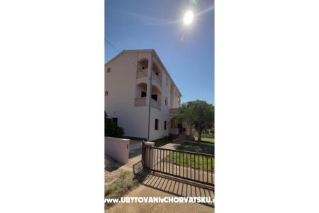 Apartmani Lili otok Pag Hrvatska