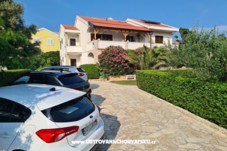 Apartmani Pastorčić Ivo  otok Pag Hrvatska