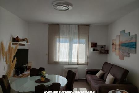 Apartmani na moru foto 3
