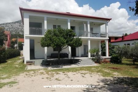 Apartmani Buco - Smiljana Starigrad Paklenica Hrvatska